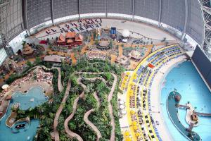 Wycieczka do Tropical Islands