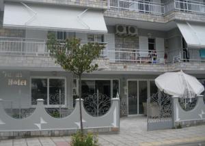 Hotel Ouzas
