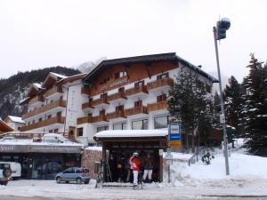 Zimowy wypoczynek w Val di Fassa