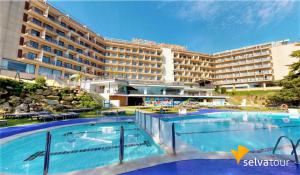 Obóz młodzieżowy Hiszpania Lloret de Mar Hotel Samba***