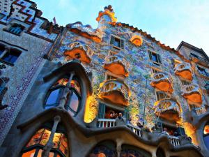 Wycieczka Hiszpania Barcelona Bajkowe Miasto Gaudiego 2023