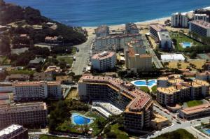 Obóz młodzieżowy Hiszpania Lloret de Mar z Paryżem Hotel Samba z wylotem z Krakowa 2022