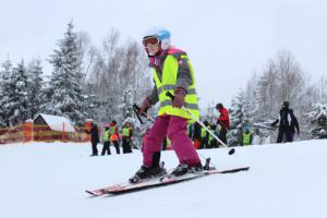 Obóz Pierwsze Kroki z Nartami Kaszuby Kolano 2024