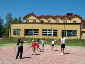 Polska - Dąbki - Sportowa Akademia tenisa i sportów wodnych