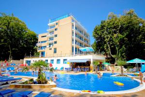 Hotel Holiday Park
