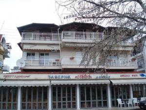 GRECJA: APARTAMENTY- Paralia San Pantaleimonas 2015