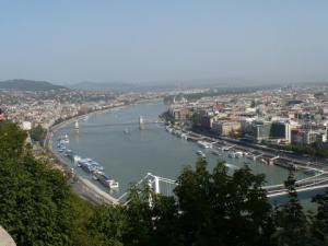 BUDAPESZT