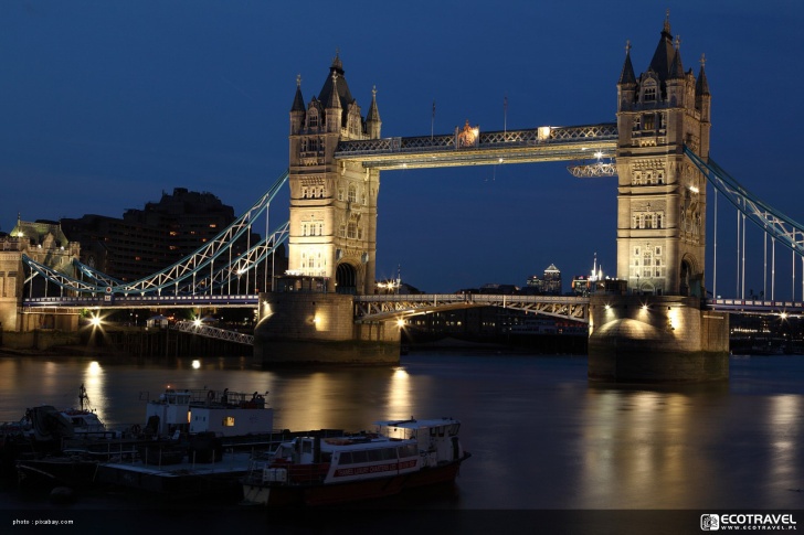 Tower Bridge